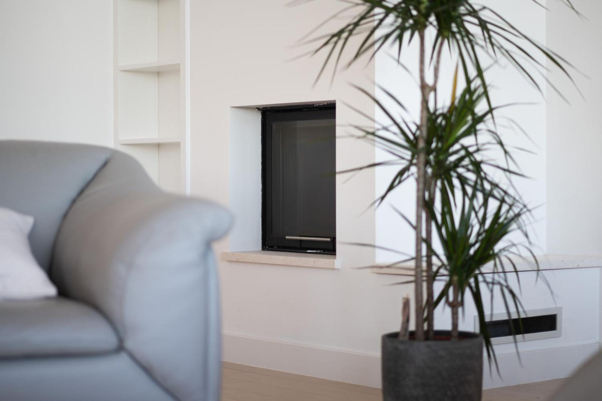 Apartment Seafront Luxury Idassa By Belmont Realty *